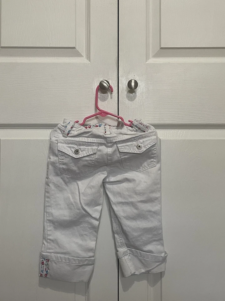 Jeans Capri Mini Boden Niñas Blancos Recortados Enrollables 5 Años Flor Ajustable Foto 3 de 4