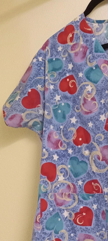 Crest Cotton Size Sm Scrub Top Heart Print - Image 2 of 4