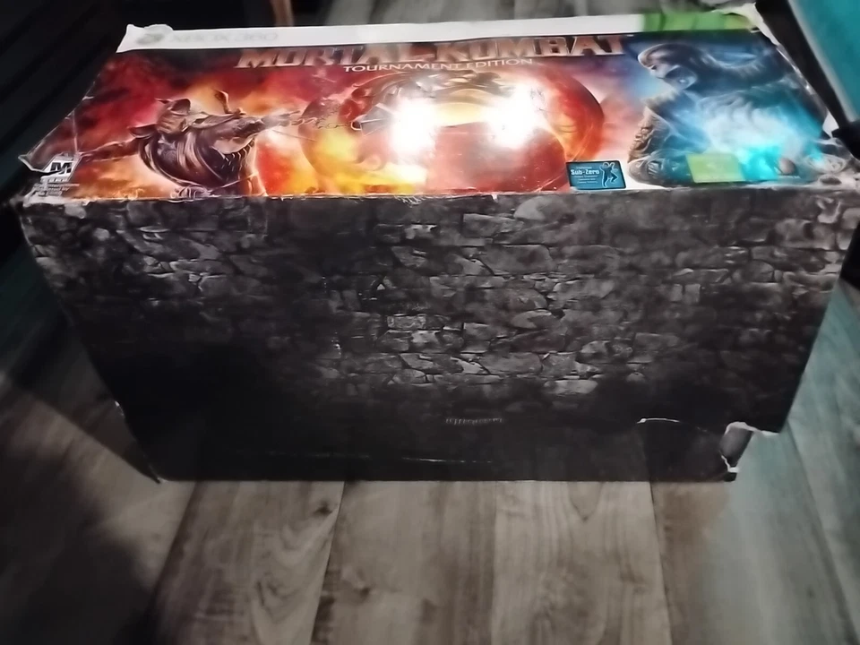 Mortal Kombat Tournament Edition Box Set Xbox 360 Arcade Controller New Open Box - Image 2 of 4