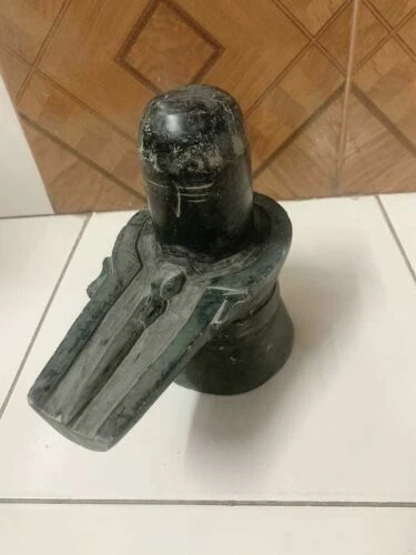 Internationale Figuren & Skulpturen