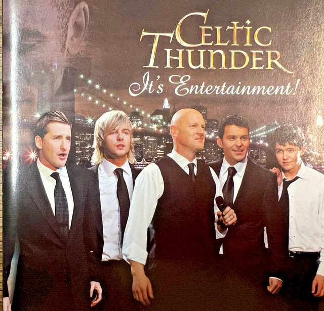 It's Entertainment! [Barnes & Noble Exclusive] by Celtic Thunder