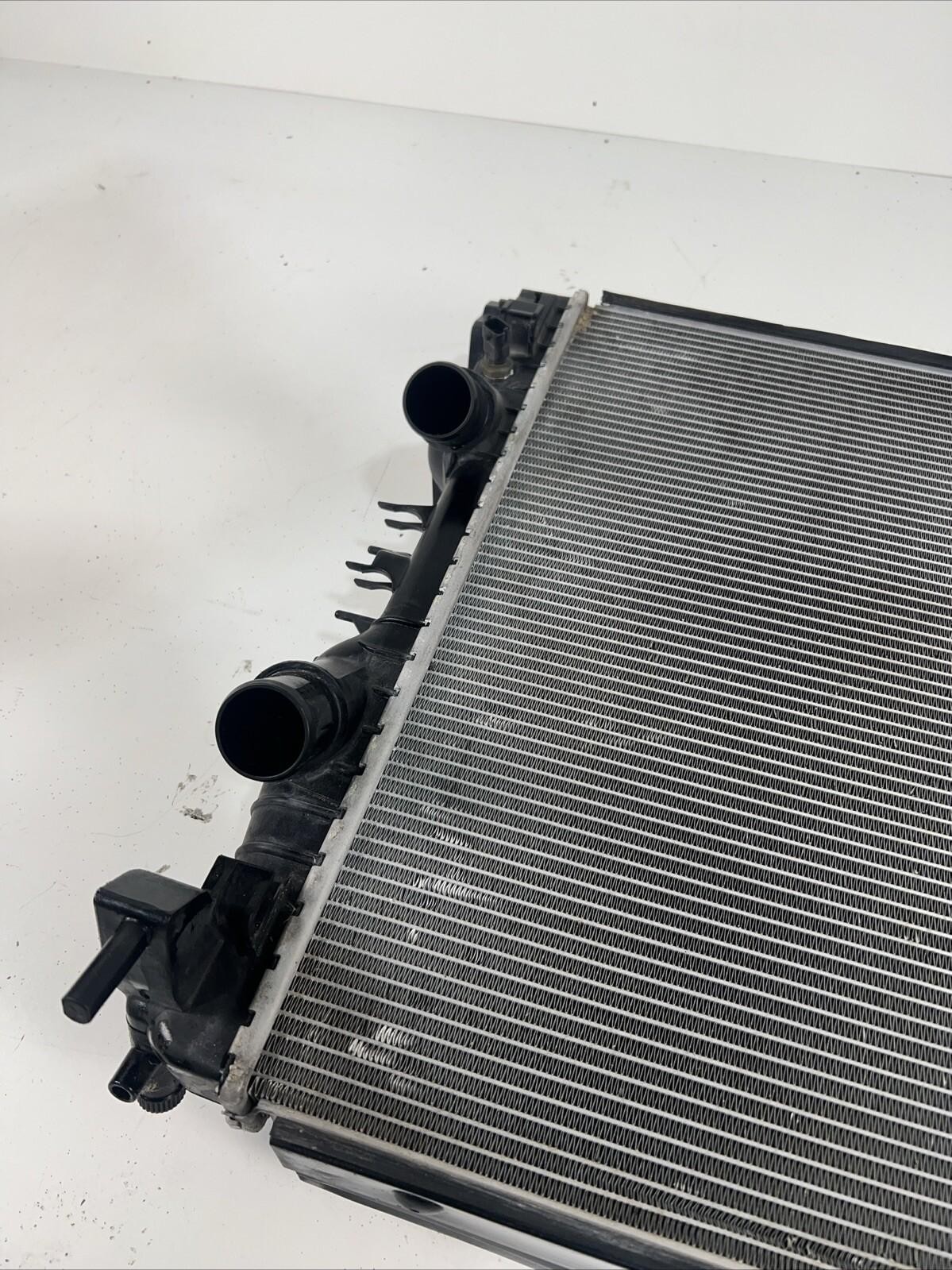 14-24 MASERATI QUATTROPORTE ENGINE MOTOR WATER COOLANT RADIATOR OEM 670038340