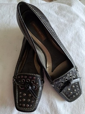 Antonio Melani Black Flats Studded Leather Uppers Sz.8M (B50)