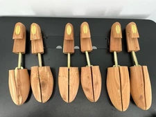 Saks Fifth Avenue 3 Paire Of Cedar Shoe Trees Size M,L, & XL (TS3)