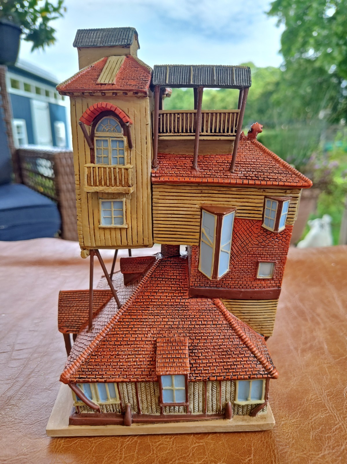 Dept 56 THE BURROW Harry Potter Village 6003328 Missing Chimney