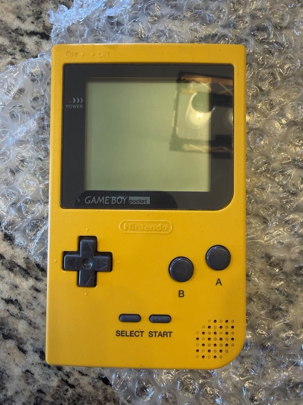 Nintendo MGB001 Yellow Game Boy Pocket Console *vertical Line In Screen*