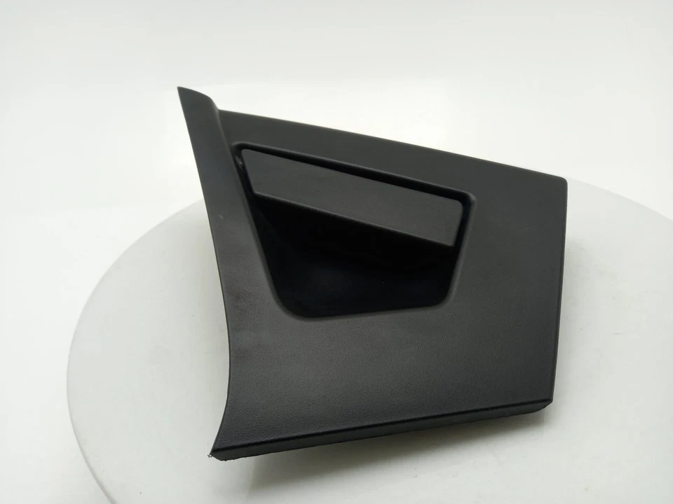 Manija de puerta trasera izquierda Nissan Micra 2016-2022 Foto 3 de 4