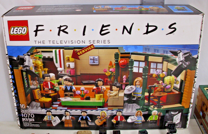 LEGO FRIENDS THE TV SHOW COFFEE HOUSE 21319 BUILDING SET BOXED