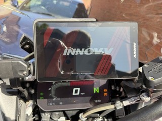 Innovv N2 BMW Motorcycle Navigation IOS Car Play Android Auto Display