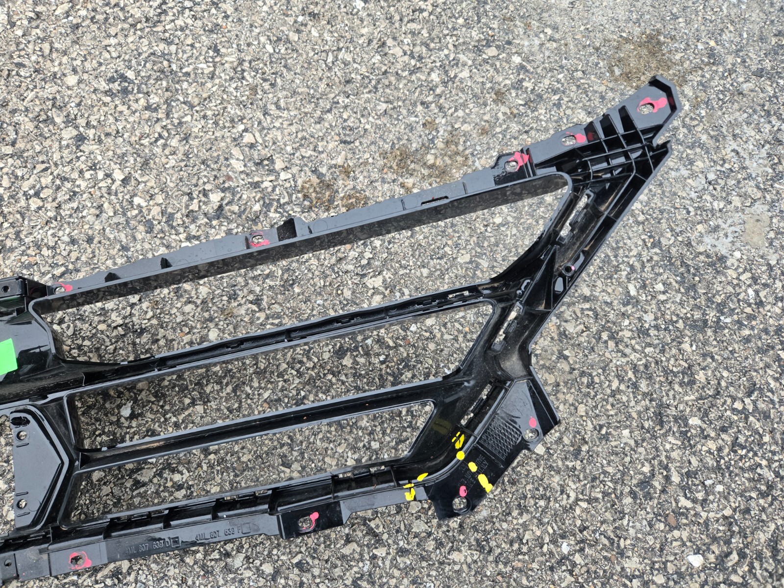 LAMBORGHINI URUS PERFORMANTE 4ML807639D FRONT CENTRE GRILL GRILLE COVER BUMPER