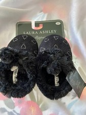 LAURA ASHLEY-SIZE SMALL 11-12 BLACK HEARTS SLIPPER FOR GIRLS