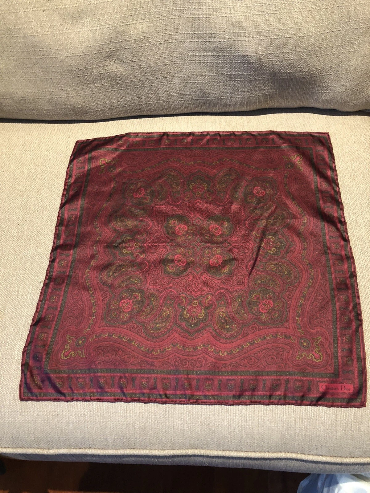 Foulard vintage Christian Dior 100% soie roulé main