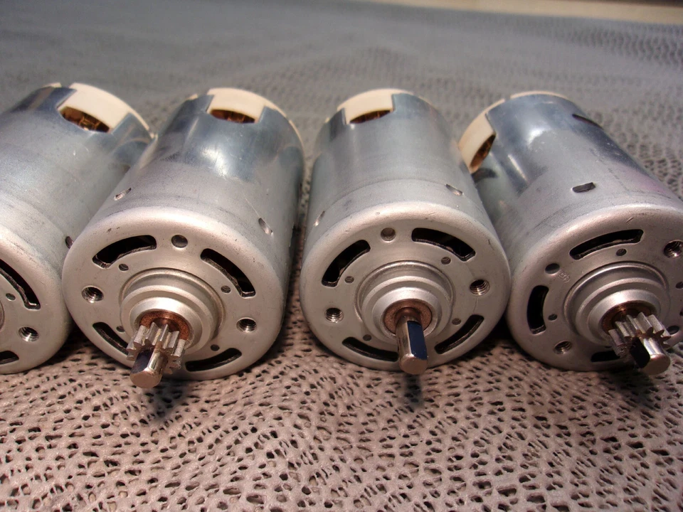 DC Motor / DC Generator 24-230V, kein Wechselstrom, mit oder ohne Ritzel wählbar - Bild 4 von 4
