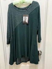 Attitudes By Renee Green stretch Top.  Size 2x- New
