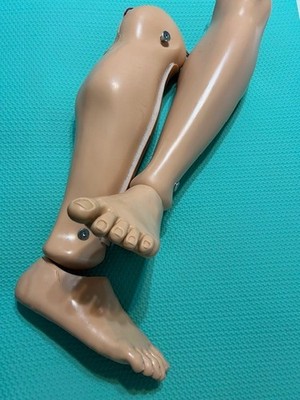 MANNEQUIN FEET Lower Legs, Life Like HOBBY TATTOO ART Manikin Body PARTS Gaumard