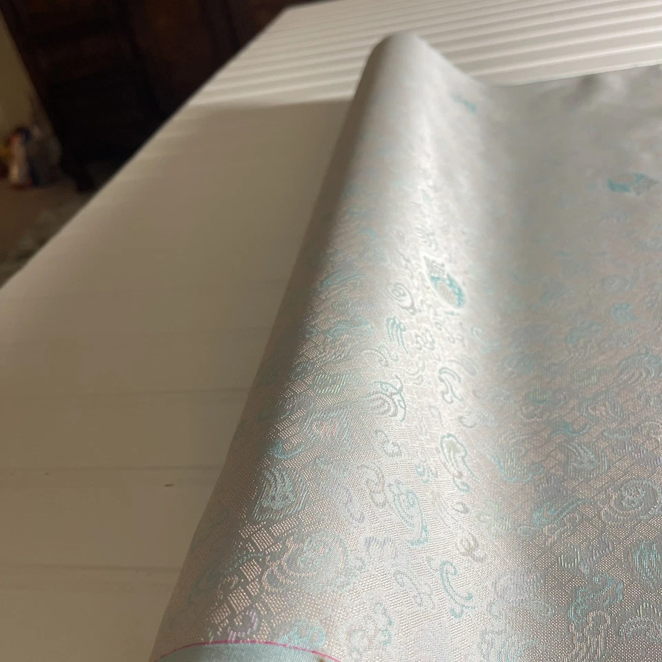 SILK MULTICOLOR FABRIC 6 Yards x 22 Inches Wide or 216 Inches x 22 Wide - Image 4 of 4