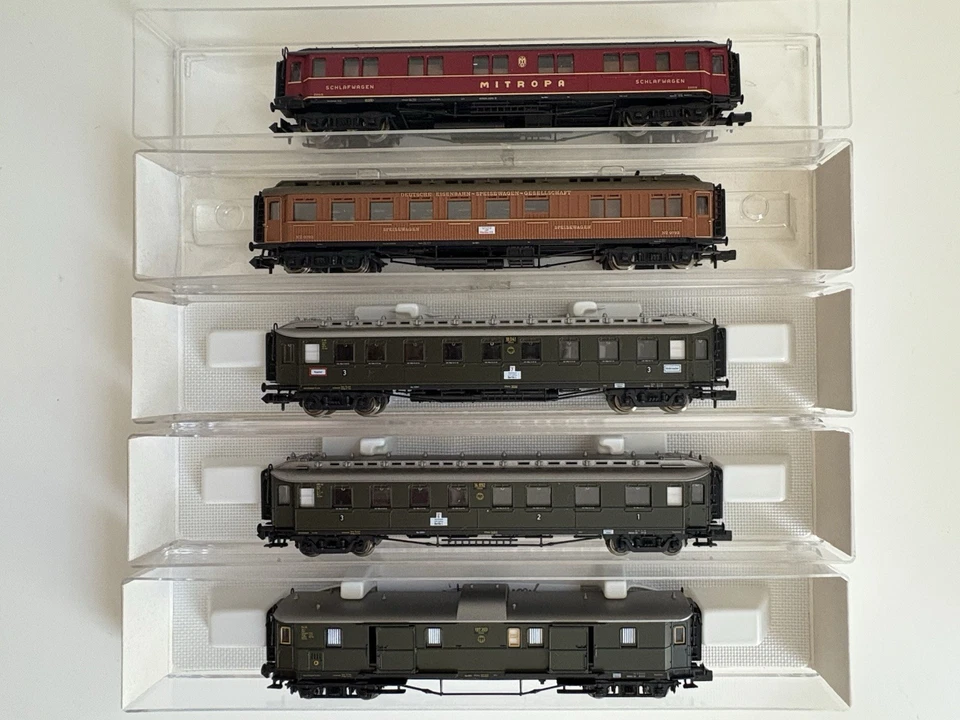 5x Fleischmann N 8080 8082 8083 8841 DRG Personenwagen Mitropa 5er Set