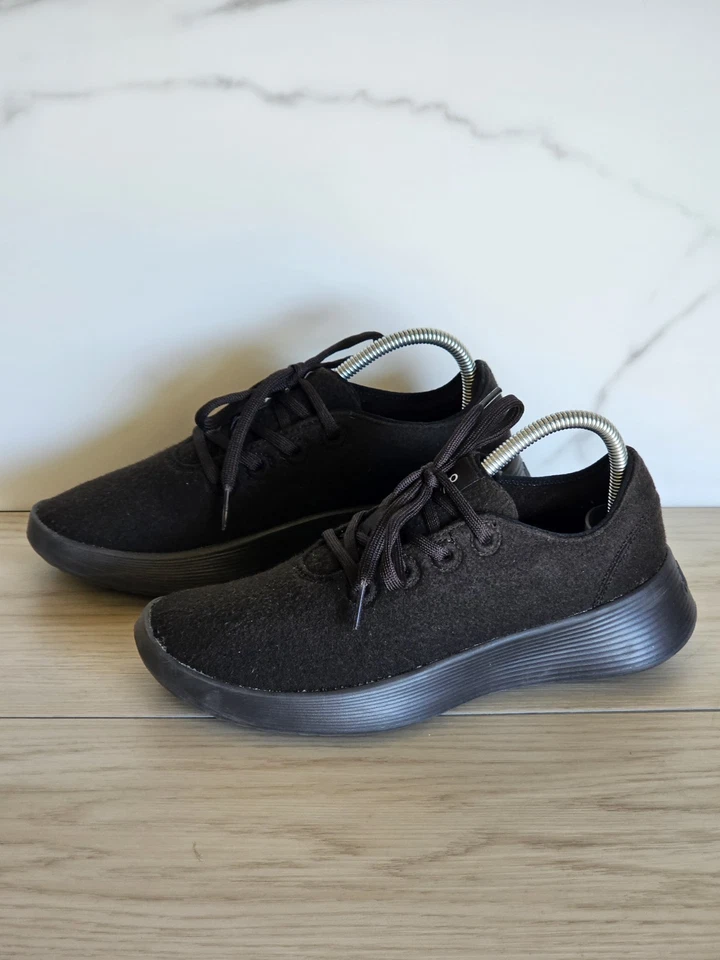 Allbirds Women's Wool Runners Natural Black (Black Sole) Size 8 - Image 2 of 4