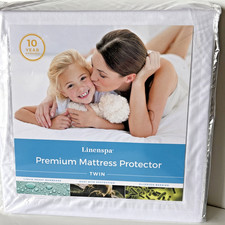 Linenspa Premium Mattress Protector / White / Twin Size
