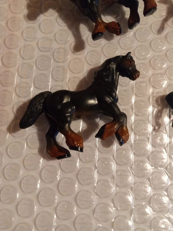 Lote de 4 mini estatuillas de caballo micro campeones de colección Empire Industries Grand Champions Foto 2 de 4