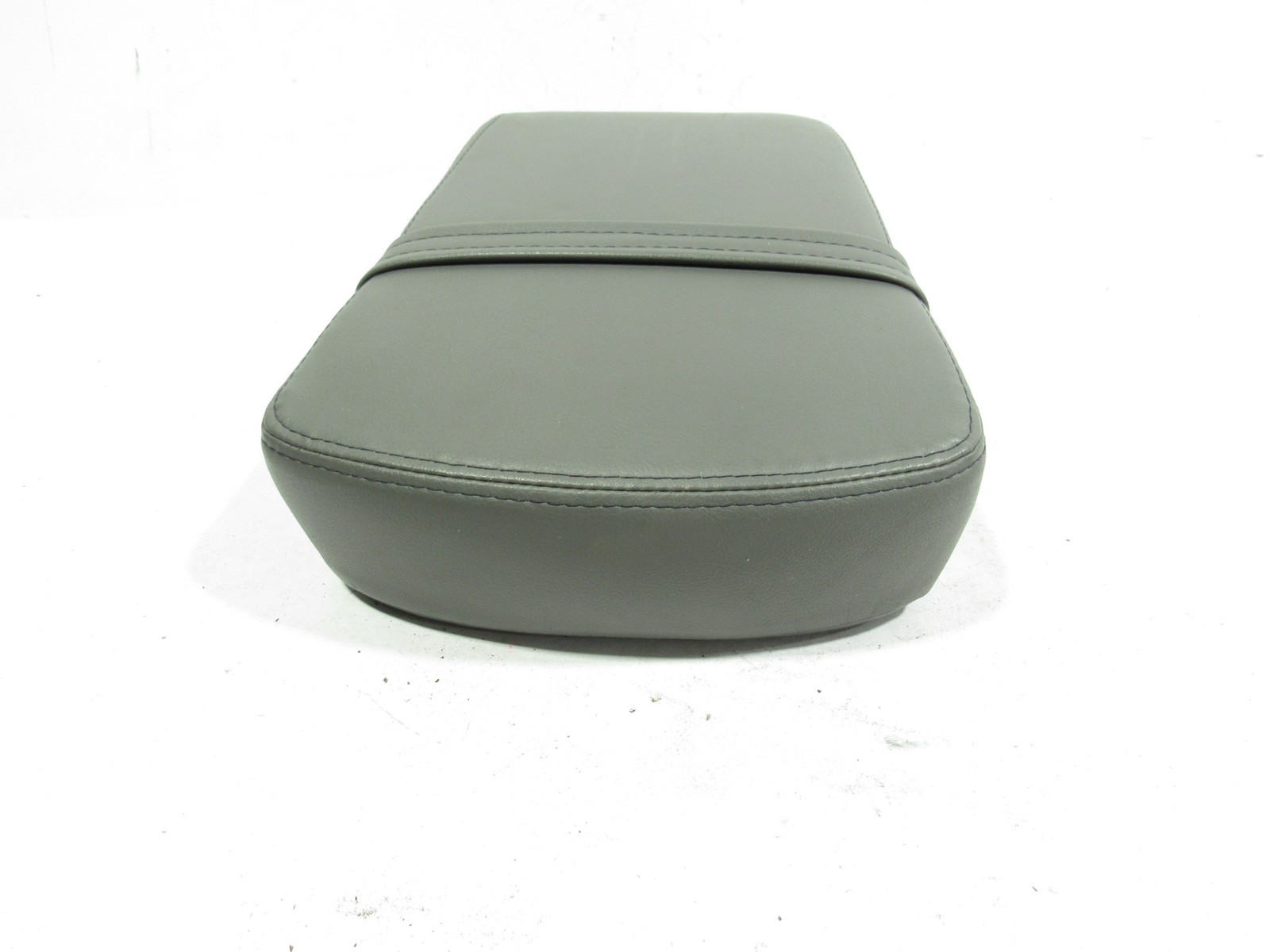 02-06 Maserati Coupe GT 2004 Rear Seat Cushion Armrest ;