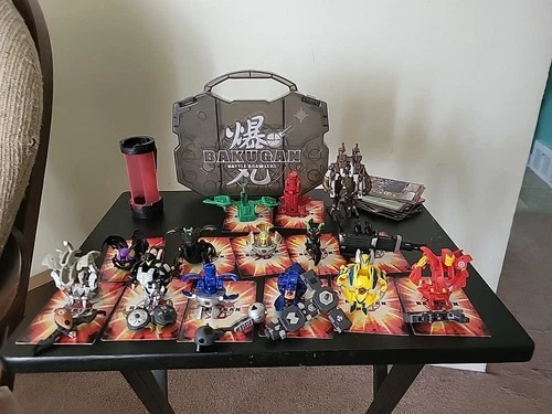 Bakugan Vintage Lot of 19 With Extra Cards And Carrying Case