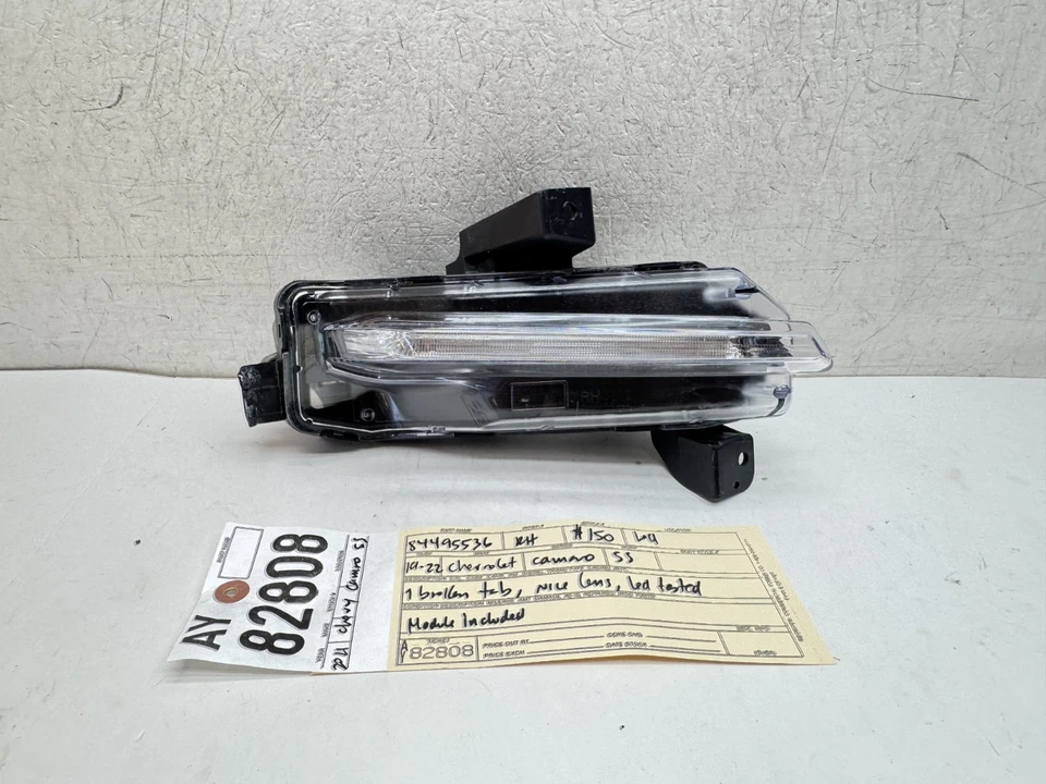 1brokentab 2019 20 2022 CHEVROLET CAMARO SS RIGHT LED FOG LIGHT LAMP OEM AY82808 - Image 2 of 4