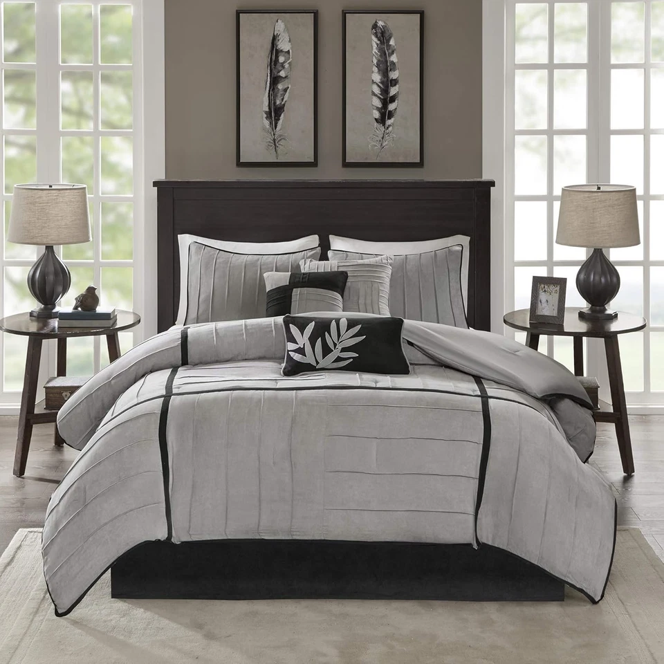 Stylish Micro-Suede Bedding Collection - Queen - Image 3 of 4