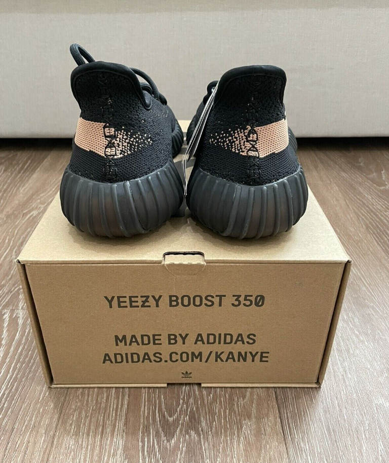 Yeezy Boost 350 V2 Size 8.5 / Black/Copper