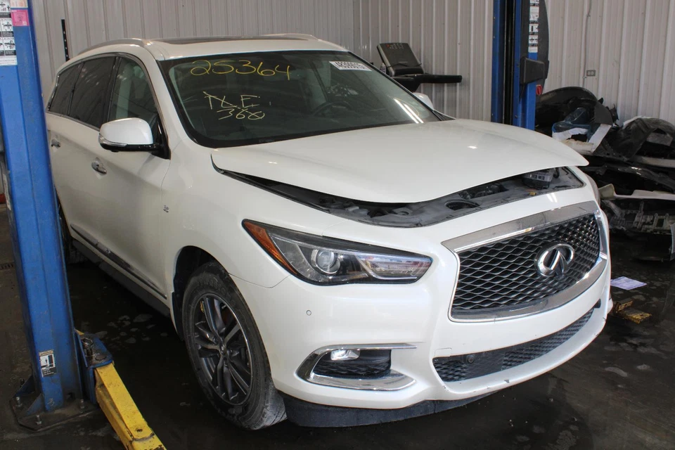Used Front Right Door Interior Trim Panel fits: 2017 Infiniti QX60 Grade A Foto 2 de 4
