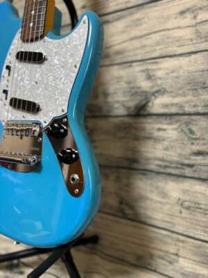 Fender Mustang Daphne Blue Electric Guitar Musical Instruments