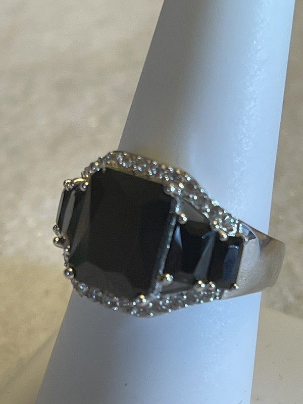 women’s ring size 8 JTV black spinel/simulated diamonds 925 sterling silver