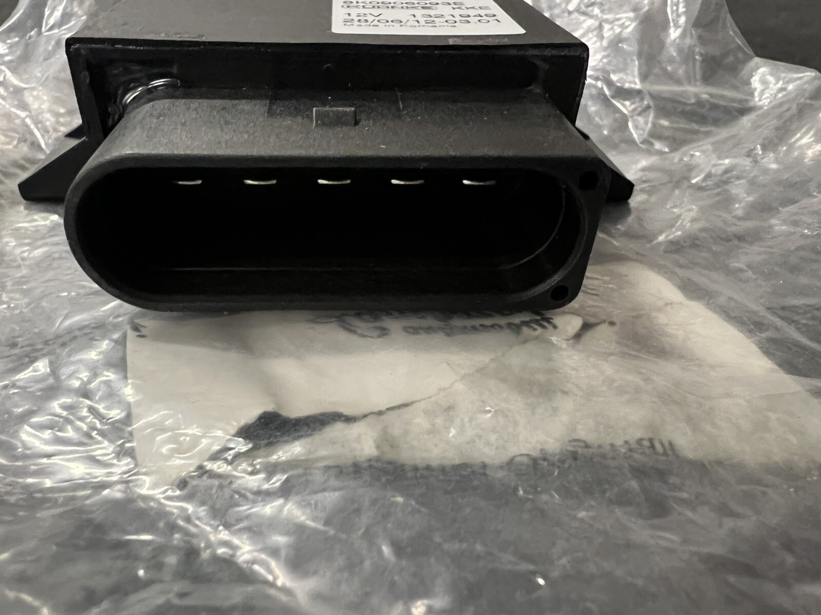 Lamborghini Aventador C.U 8K0906093E Genuine OEM