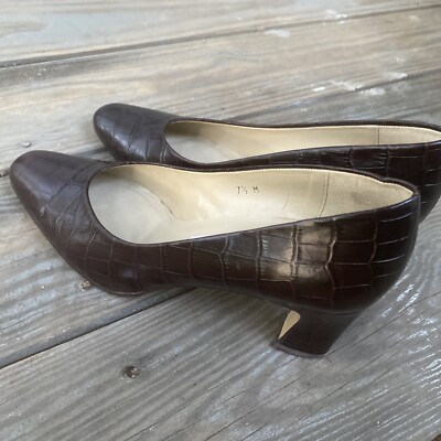 Etienne Aigner Croc Embossed Brown Leather Pumps Heels Shoes  display picture 1
