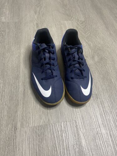 Nike Bombax Indoor Soccer Shoes Boys Size 5Y Blue Turf Athletic 826487-414 - Picture 1 of 7