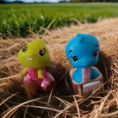 Hatchimals Colleggtibles Lot of 2 CHAMELOON Pink Chameleon & BLUE SNAKE tiny toy