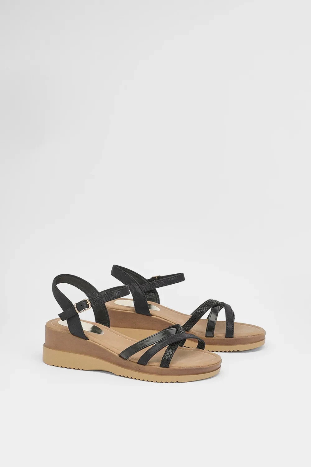 Good For The Sole Black Flatforms Womens Daywear Sandals