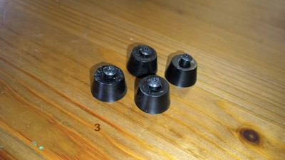   Ankermake M5 3D-Drucker Ersatzteil: Standfüße mit Schrauben