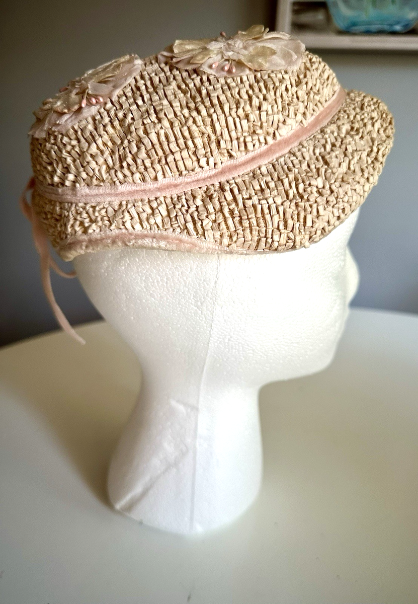 Vintage 1950s Pink Blush Percher Hat Floral Trim Velvet Bow  display picture 2