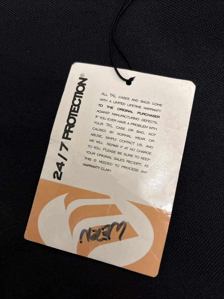 Estojo de guitarra TKL Tradition macio com alças acolchoadas se encaixa na maioria das guitarras (usado) - Imagem 2 de 4