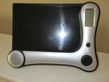 Voice Recording Photo Frame w/ Records and Plays Back Messages