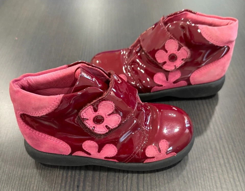 Botas Umi para niños pequeños, caminantes y niñas pequeñas talla 27 usadas en excelente estado Foto 2 de 4