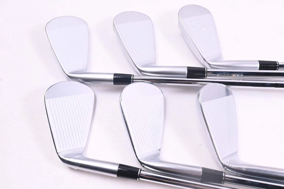 Srixon ZXI4/ZXI5 Irons / 5-PW / Stiff Flex Dynamic Gold Mid 115 S300 Shafts - Image 3 of 4