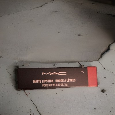 M·A·C Matte Lipstick Velvet Teddy Shade Matte Effect 0.10 oz / 3 g