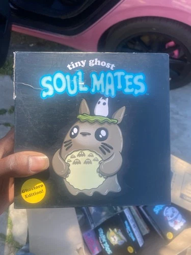 Bimtoy Tiny Ghost Soul Mates Ghostoro Edition Art Toy Brown White Green