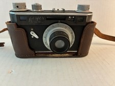 Vintage 35mm Perfex Thirty-Three Rangefinder Camera w/Leather Case