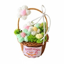 Handgemachter Wollblumen Korb handgefertigt handgestrickter Blumenstrau&szlig;