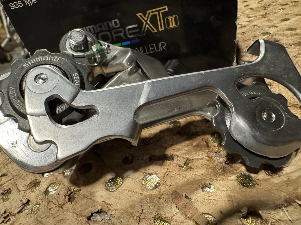 Vintage NOS Shimano Deore XT Rear Derailleur RD-M732-Long Cage - Image 4 of 4