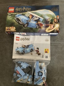 LEGO Harry Potter Fliegender Ford Anglia