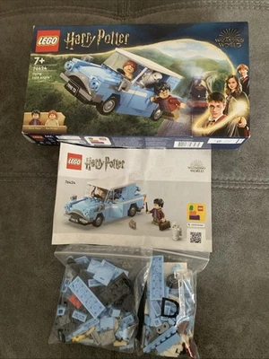 LEGO Harry Potter Fliegender Ford Anglia
